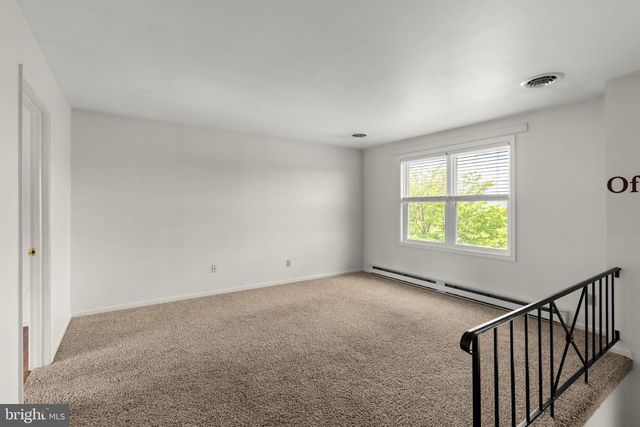 221 W HAMILTON AVE, Myerstown, PA 17067