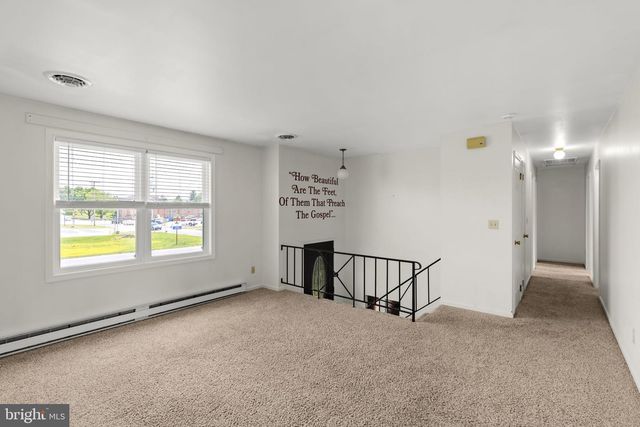 221 W HAMILTON AVE, Myerstown, PA 17067