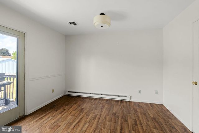 221 W HAMILTON AVE, Myerstown, PA 17067