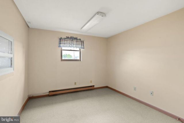 221 W HAMILTON AVE, Myerstown, PA 17067