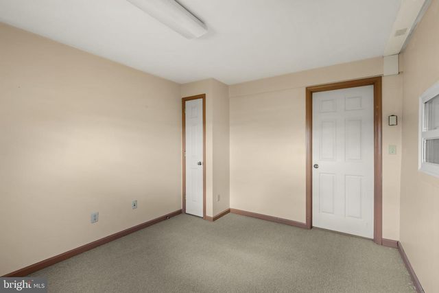221 W HAMILTON AVE, Myerstown, PA 17067