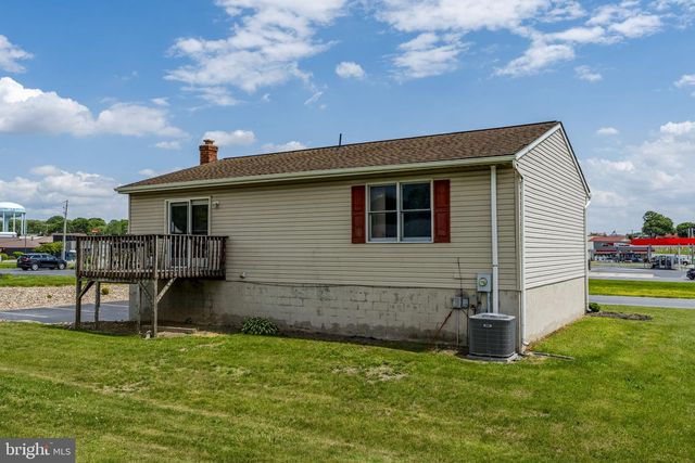 221 W HAMILTON AVE, Myerstown, PA 17067