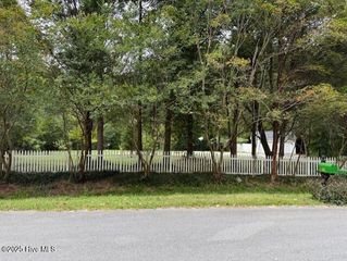 2671 Brookwood Road, Kinston, NC 28504