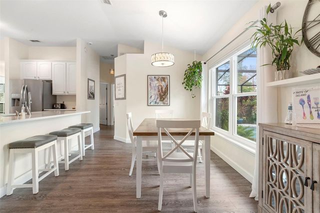 906 S LAKE LINDLEY DRIVE, Deland, FL 32724