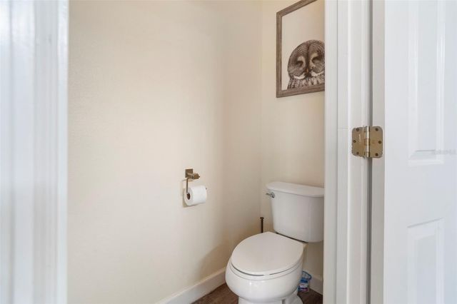 906 S LAKE LINDLEY DRIVE, Deland, FL 32724