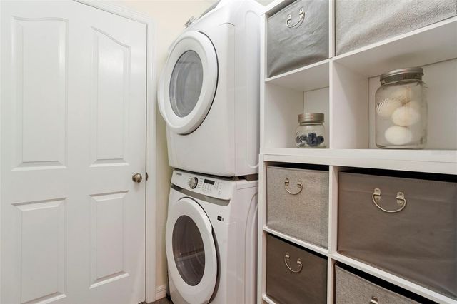 906 S LAKE LINDLEY DRIVE, Deland, FL 32724