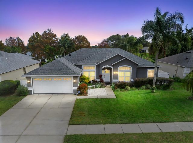 906 S LAKE LINDLEY DRIVE, Deland, FL 32724