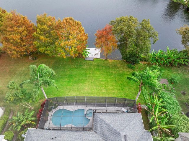 906 S LAKE LINDLEY DRIVE, Deland, FL 32724