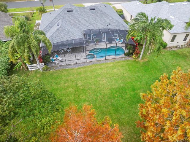 906 S LAKE LINDLEY DRIVE, Deland, FL 32724