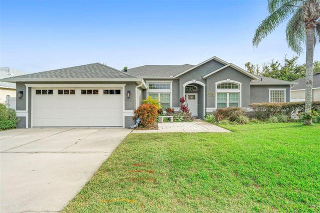 906 S LAKE LINDLEY DRIVE, Deland, FL 32724