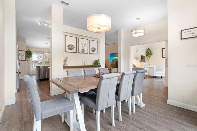 906 S LAKE LINDLEY DRIVE, Deland, FL 32724