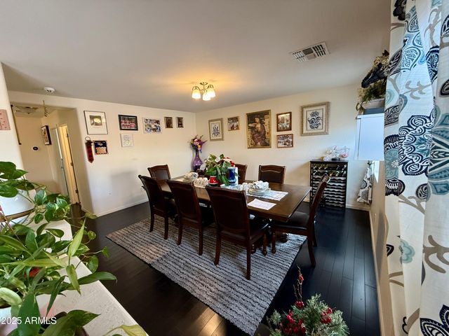 11534 W LONGLEY Lane, Youngtown, AZ 85363