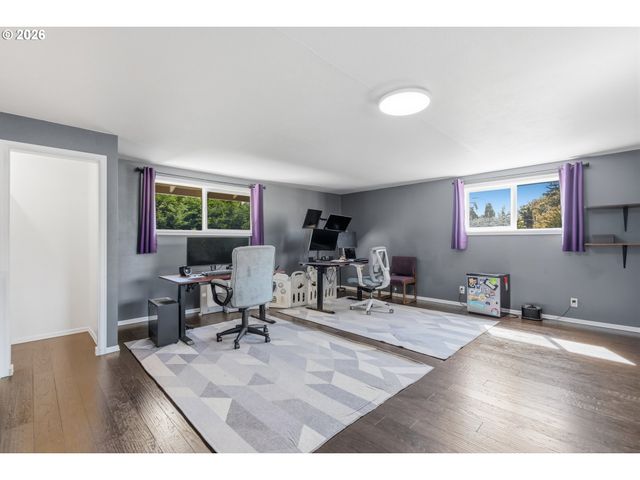 1127 PONDEROSA Ct, Springfield, OR 97477