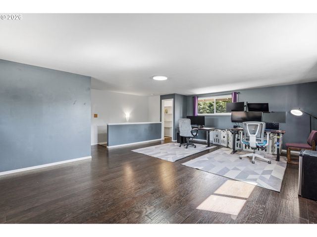 1127 PONDEROSA Ct, Springfield, OR 97477