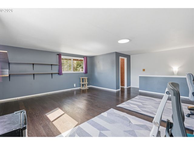 1127 PONDEROSA Ct, Springfield, OR 97477