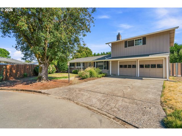 1127 PONDEROSA Ct, Springfield, OR 97477