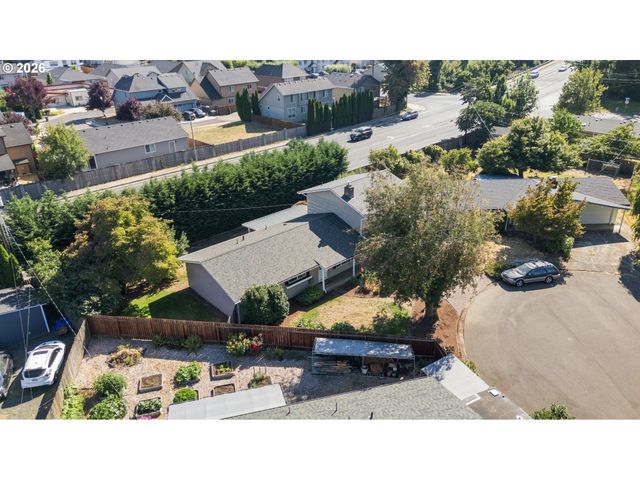 1127 PONDEROSA Ct, Springfield, OR 97477