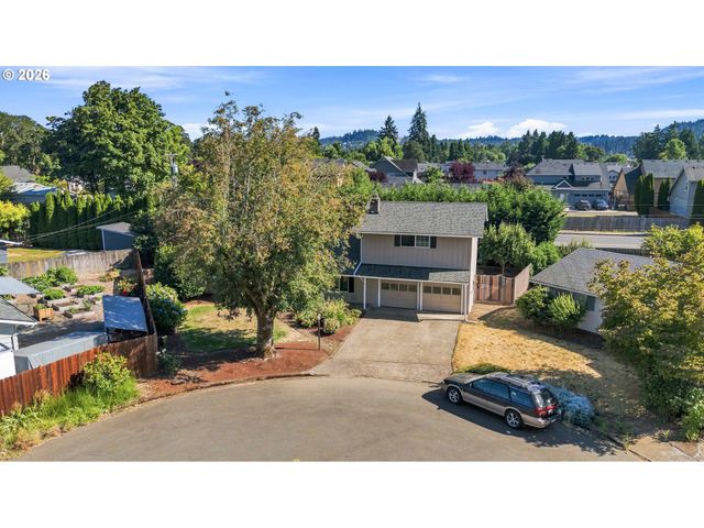 1127 PONDEROSA Ct, Springfield, OR 97477