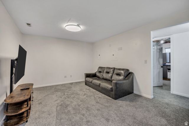 65 W 850 S, Centerville, UT 84014