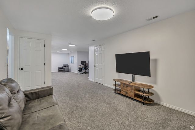 65 W 850 S, Centerville, UT 84014