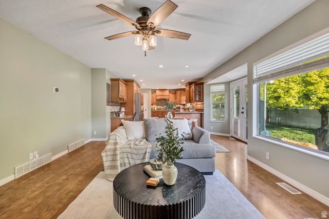 65 W 850 S, Centerville, UT 84014