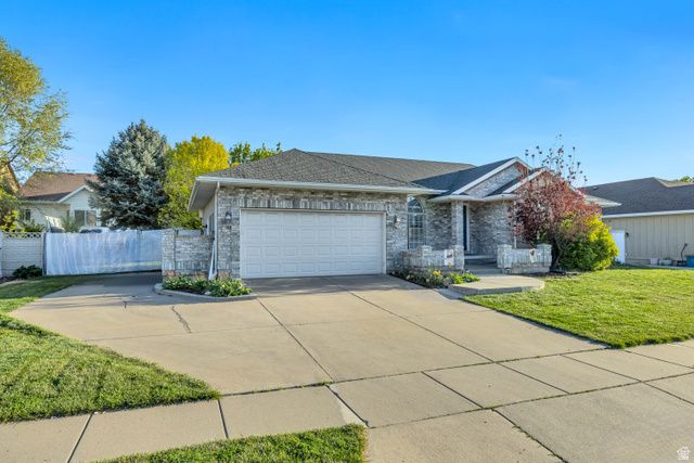 65 W 850 S, Centerville, UT 84014