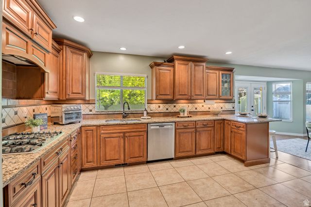 65 W 850 S, Centerville, UT 84014