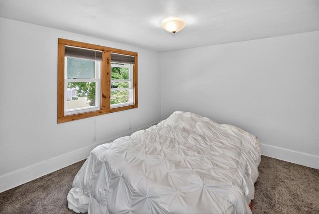 440 S 74th STREET, Milwaukee, WI 53214