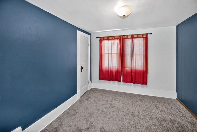 440 S 74th STREET, Milwaukee, WI 53214