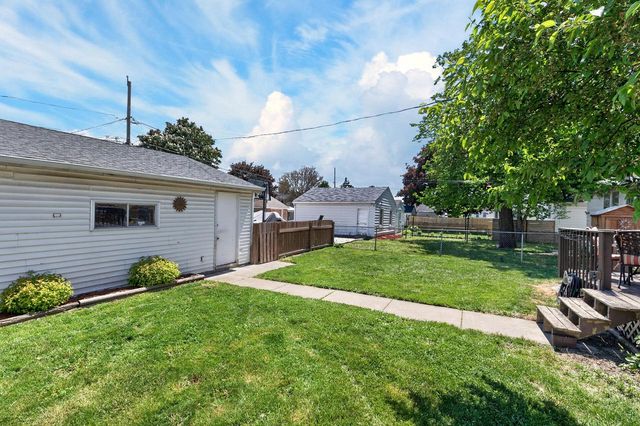 440 S 74th STREET, Milwaukee, WI 53214