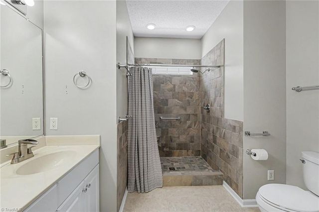 119 Riverwalk Lane, Jamestown, NC 27282