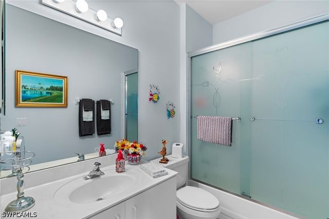 2335 Carrington CT 201, Naples, FL 34109