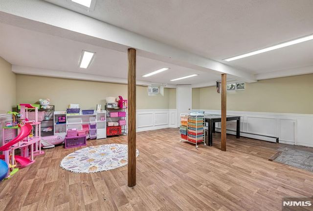 327 Hil Ray Avenue, Wyckoff, NJ 07481