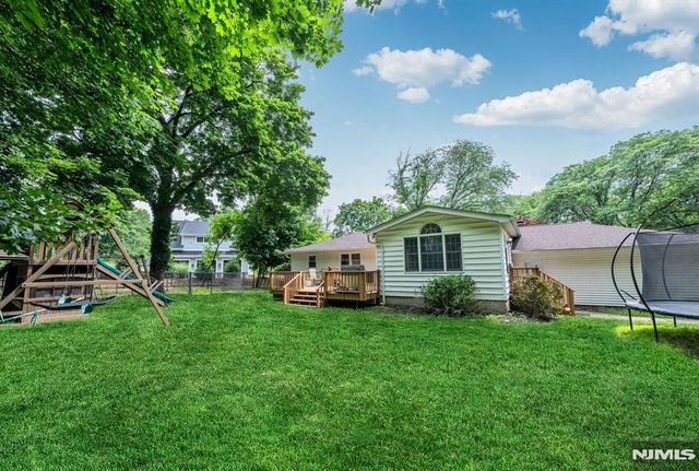 327 Hil Ray Avenue, Wyckoff, NJ 07481