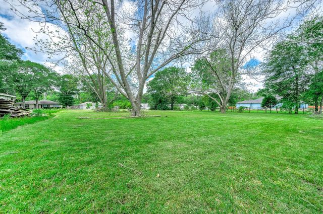 0 Krueger Dr, Dickinson, TX 77539