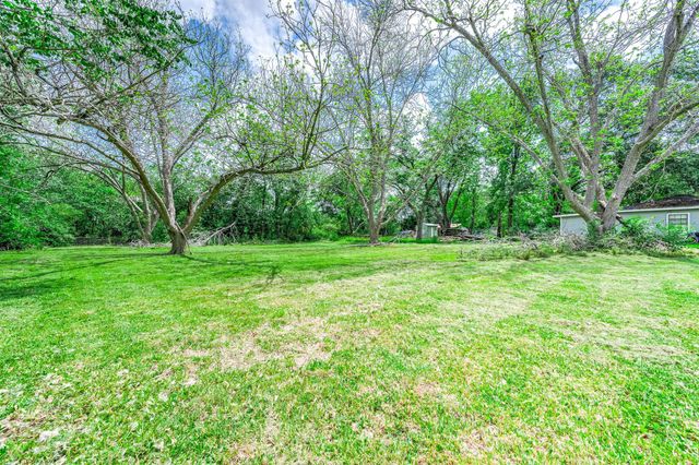 0 Krueger Dr, Dickinson, TX 77539