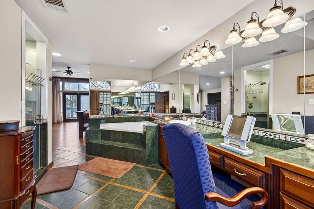 122 Bayside Circle, Malakoff, TX 75148