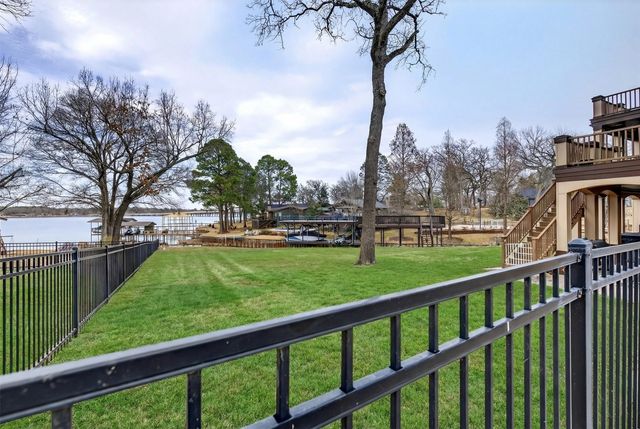 122 Bayside Circle, Malakoff, TX 75148