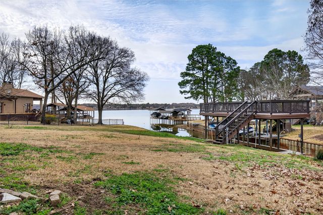 122 Bayside Circle, Malakoff, TX 75148