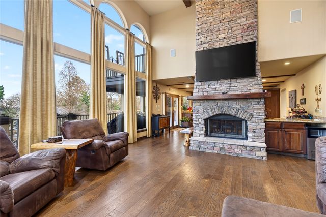 122 Bayside Circle, Malakoff, TX 75148