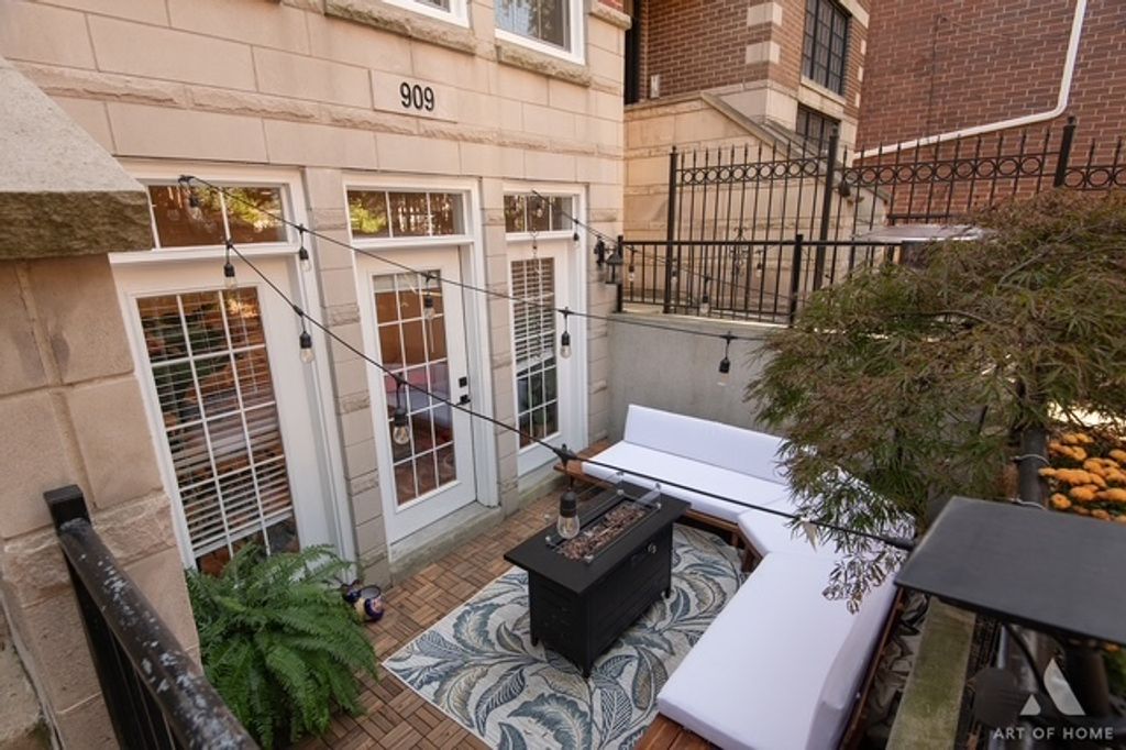 909 W Roscoe Street 1, Chicago, IL 60657 — photo 3