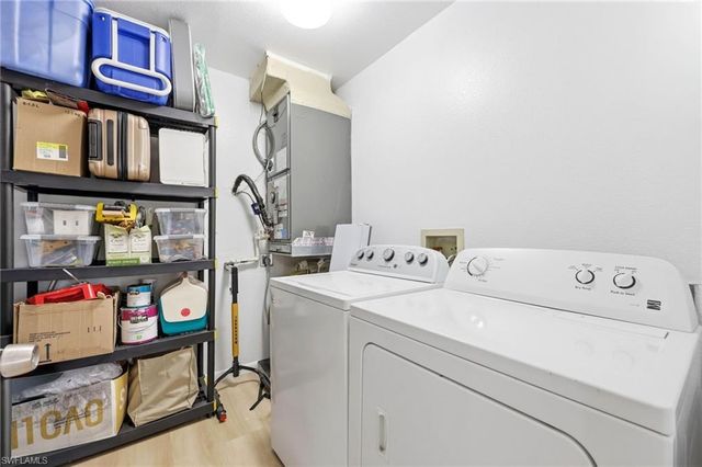 1476 Churchill CIR J203, Naples, FL 34116