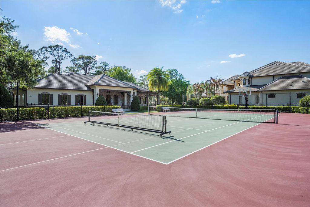 Image 12 of property listing at 9121 TIBET POINTE CIRCLE, Windermere, FL 34786
