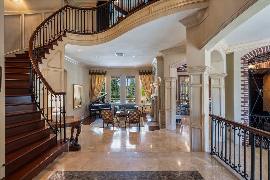 Image 13 of property listing at 9121 TIBET POINTE CIRCLE, Windermere, FL 34786