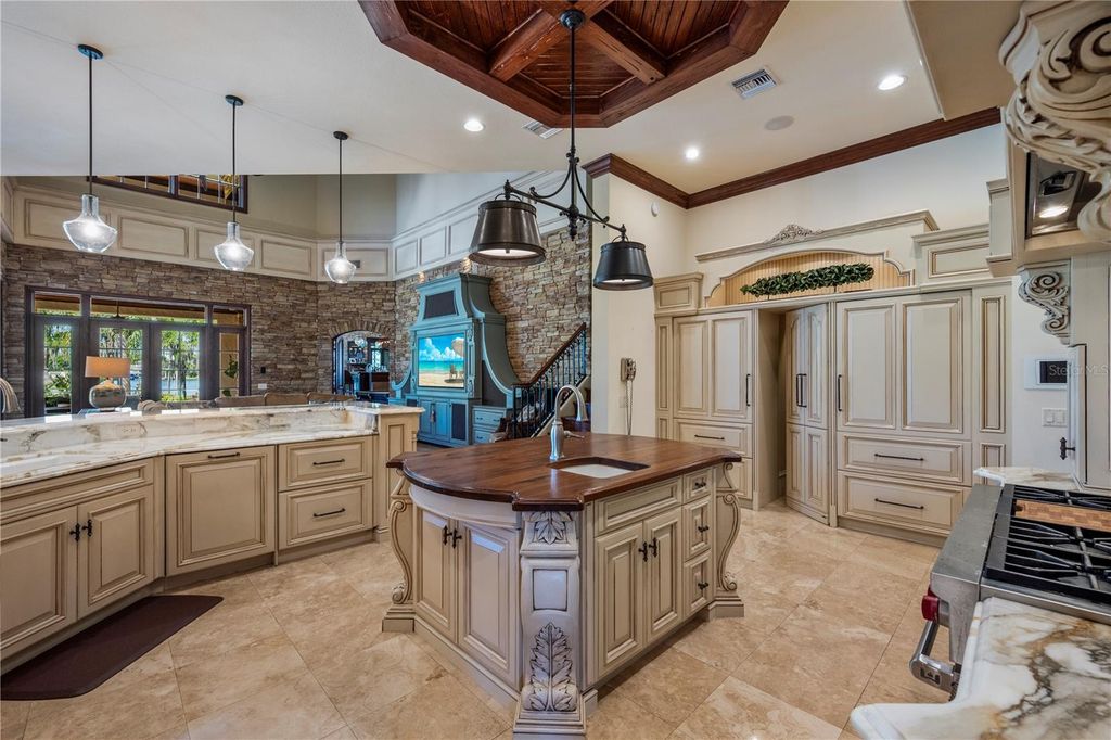 Image 27 of property listing at 9121 TIBET POINTE CIRCLE, Windermere, FL 34786