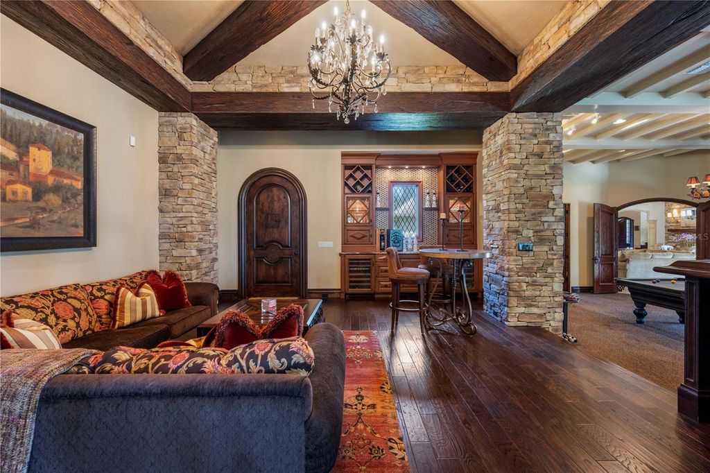 Image 34 of property listing at 9121 TIBET POINTE CIRCLE, Windermere, FL 34786