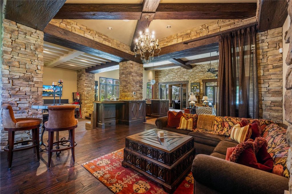 Image 35 of property listing at 9121 TIBET POINTE CIRCLE, Windermere, FL 34786