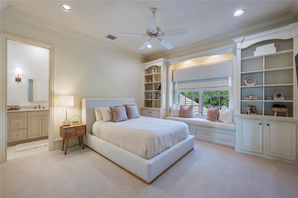 Image 65 of property listing at 9121 TIBET POINTE CIRCLE, Windermere, FL 34786