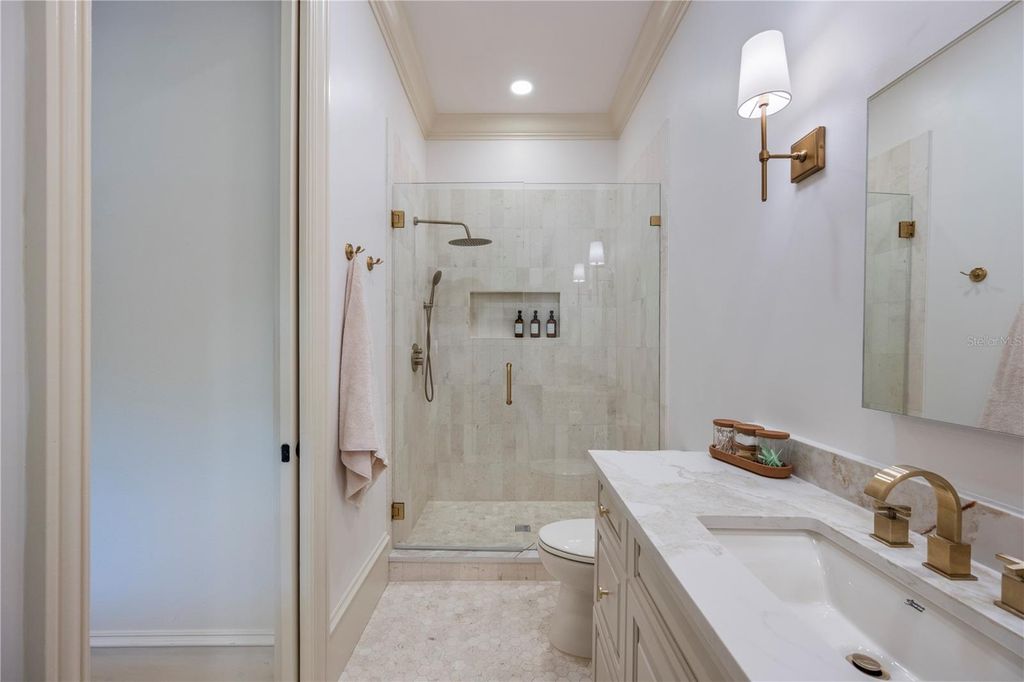 Image 66 of property listing at 9121 TIBET POINTE CIRCLE, Windermere, FL 34786