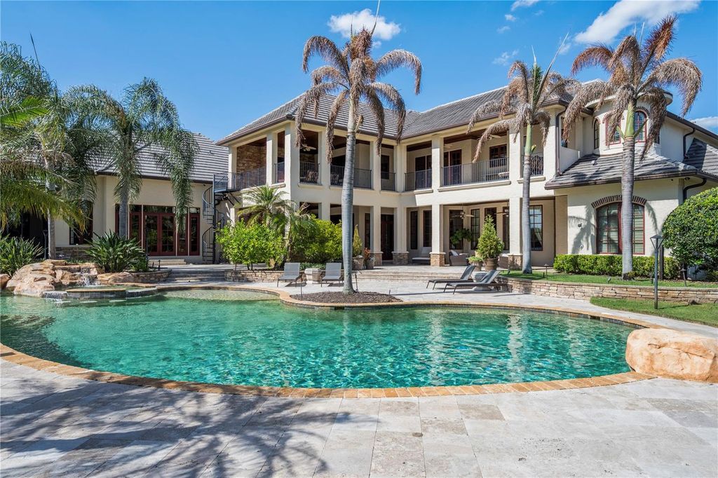 Image 10 of property listing at 9121 TIBET POINTE CIRCLE, Windermere, FL 34786